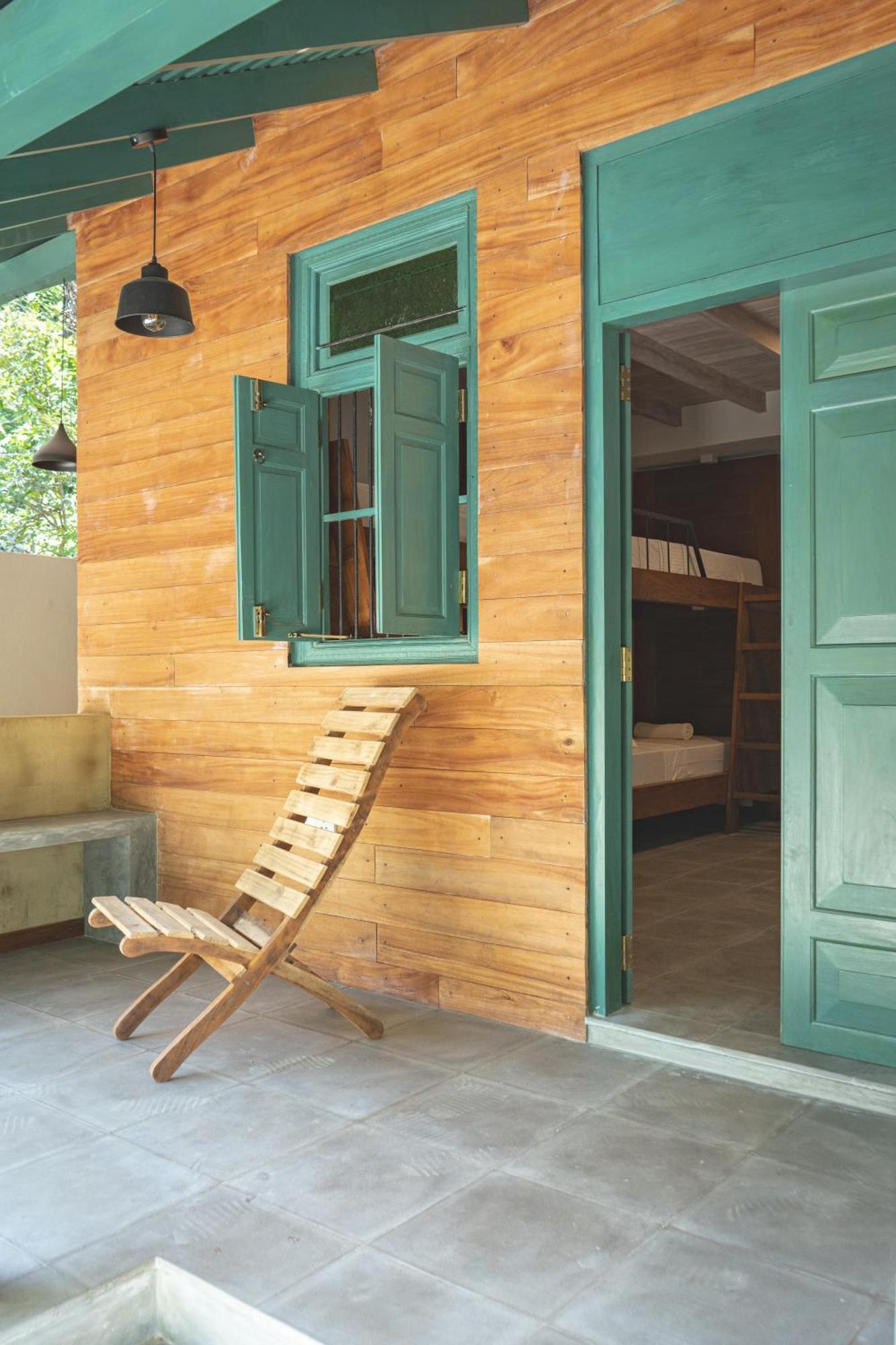 Hostel Locos Hiriketiya Dikwella Exterior foto